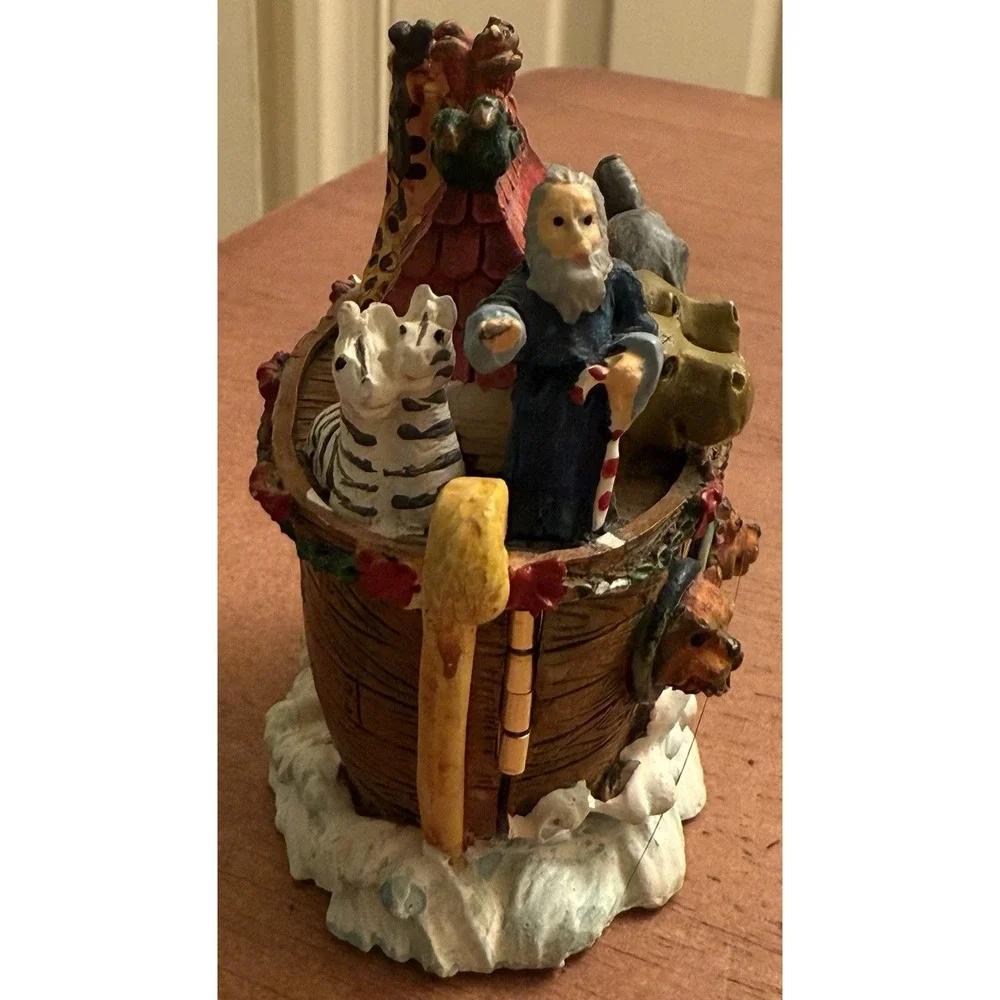 Homco Noah's Ark Figurine with Opening‎ Into Boat for Animals